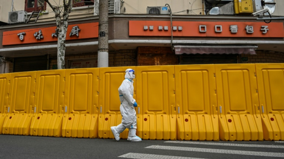 Une ville, deux ambiances: la vie &agrave; Shanghai confin&eacute;e par moiti&eacute;s