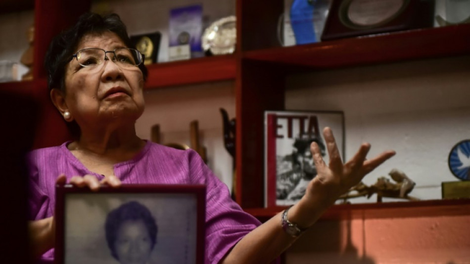 Víctima de torturas en Filipinas revive horror ante ascenso de hijo de exdictador