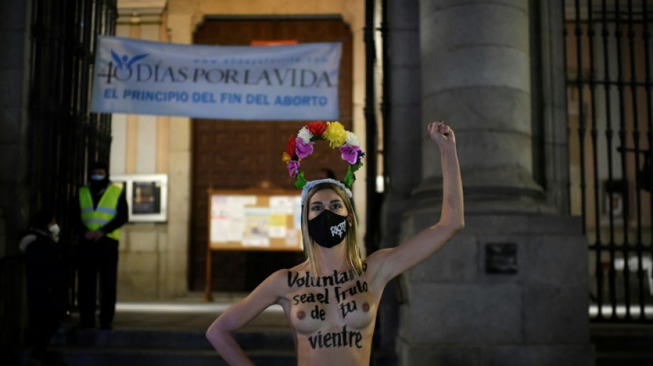 En Espagne, avorter reste un droit semé d'embûches