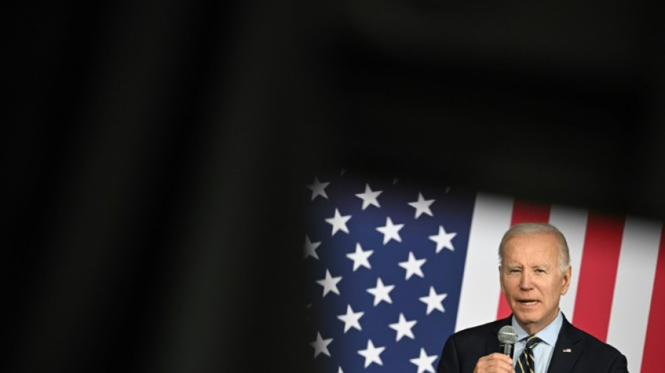 Apesar da idade e de pesquisas desfavor&aacute;veis, Biden deve anunciar candidatura &agrave; reelei&ccedil;&atilde;o