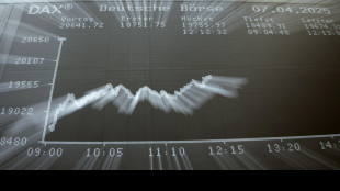 Borsa: l'Europa frena fra i timori di una guerra dei dazi