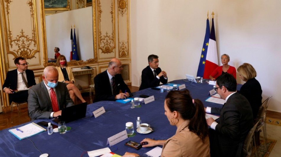 Covid-19: la septi&egrave;me vague s'acc&eacute;l&egrave;re, appels &agrave; la remise du masque dans les transports