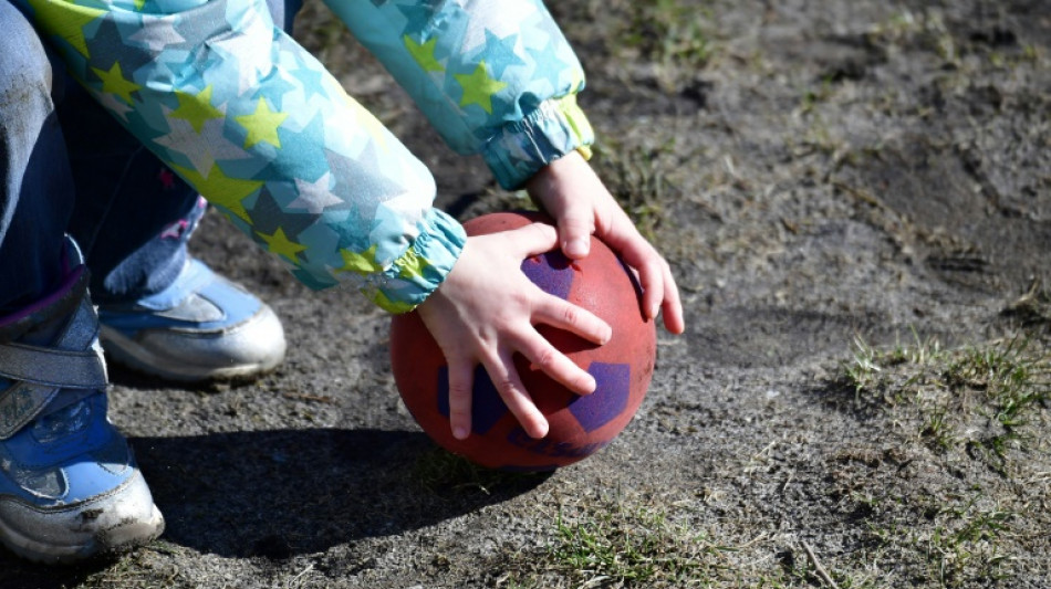 IW: V&auml;ter k&uuml;mmern sich t&auml;glich zwei Stunden mehr um ihre Kinder als 2001