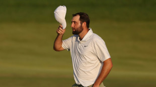 Scheffler, número uno mundial de golf, brevemente detenido en EEUU camino a torneo