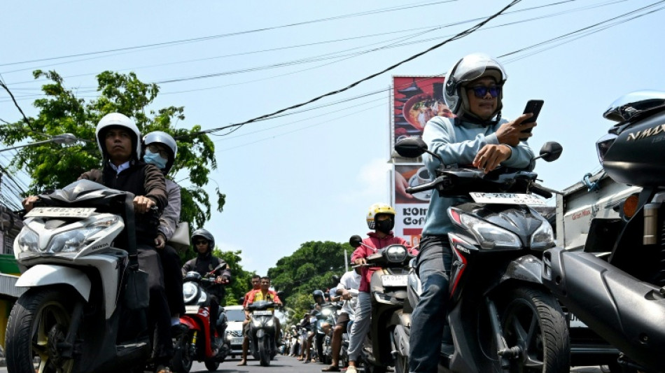 Fuel shortage triggers queues on resort island Bali