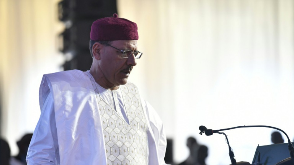 Niger: le r&eacute;gime militaire affirme que Mohamed Bazoum a tent&eacute; en vain de s'&eacute;vader