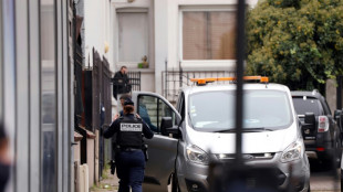 Val-de-Marne: un homme tu&eacute; par la police apr&egrave;s avoir "menac&eacute;" des agents