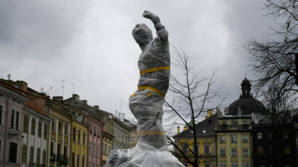 Par crainte des bombes russes, Lviv tente de protéger son héritage culturel