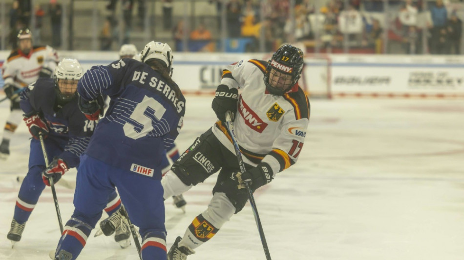 Deutschland Cup: Auftaktsieg f&uuml;r DEB-Frauen