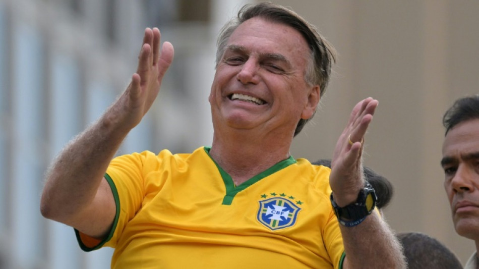 Br&eacute;sil: devant des milliers de partisans, Bolsonaro d&eacute;nonce son in&eacute;ligibilt&eacute;