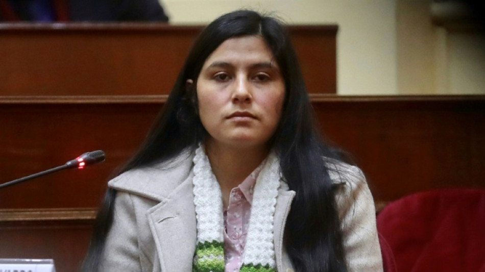 Schwägerin von Perus Staatschef stellt sich nach Razzia in Präsidentenpalast