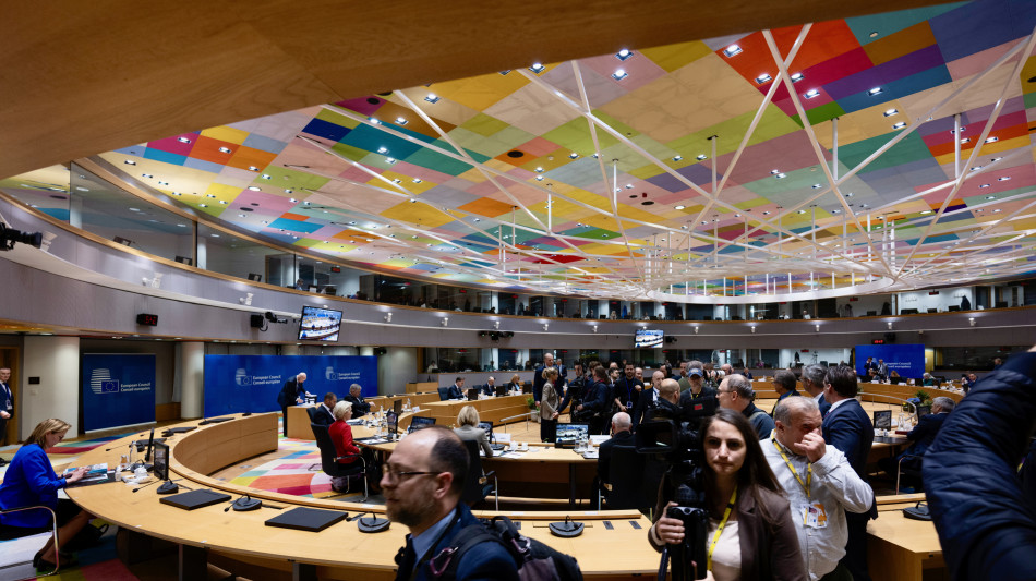 Meloni, 'chi vuole cambiare la 194 &egrave; la sinistra, non noi'